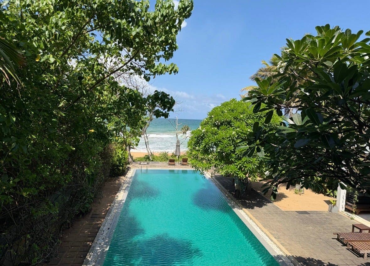 Roman Beach Hotel